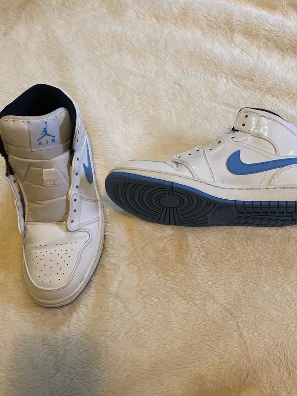 Air Jordan 1 Retro Mid ‘Legend Blue  #sneakers #basketball